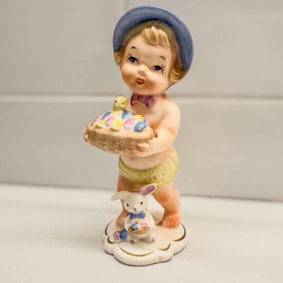 1962 Vintage NAPCO April Calendar Cutie Baby Girl w/ Basket, 5.5”, Item #IC-5764 - Picture 3 of 9